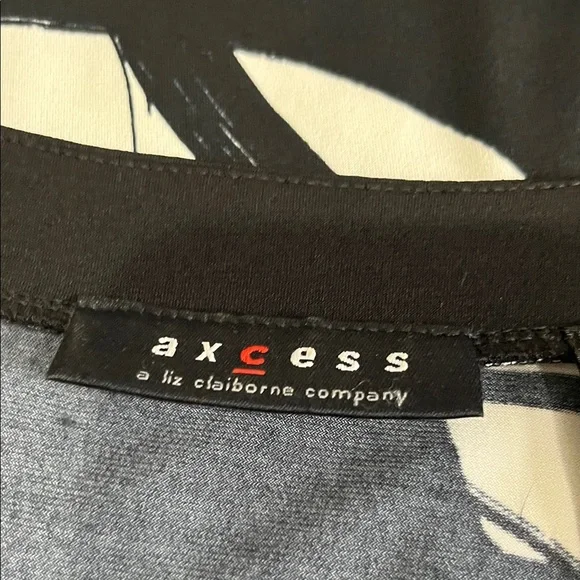 Axcess Black and White Dress - Picture 11 of 11